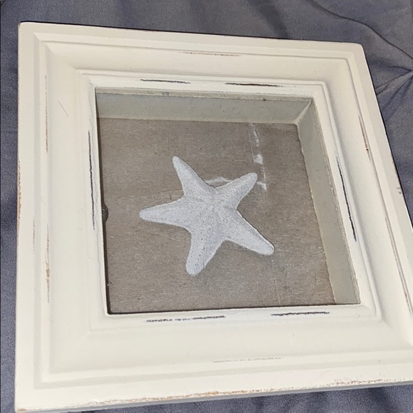 ROOM RECOR glass and wooden frame - Picture 4 of 5